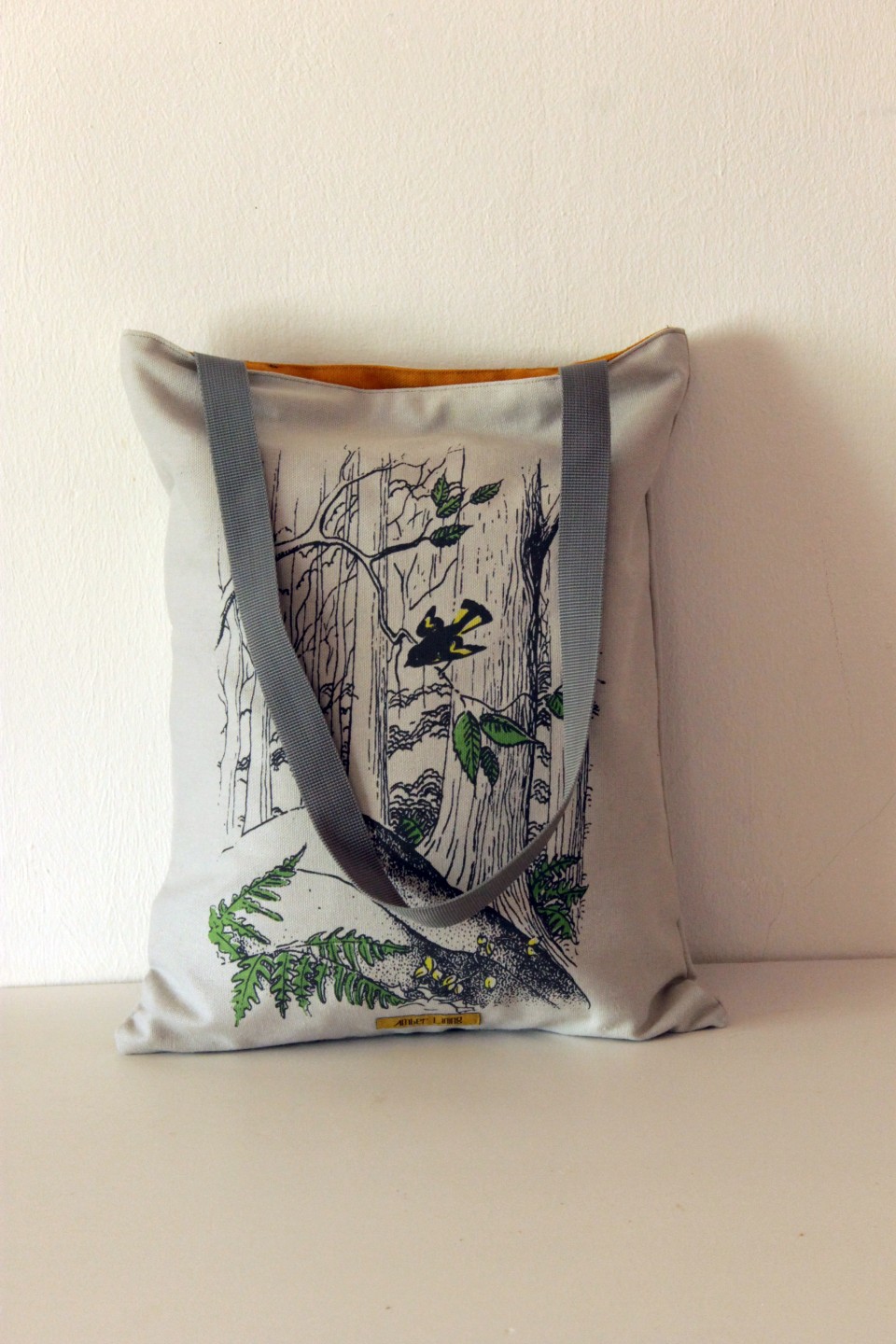 Forest light grey and mustard tote