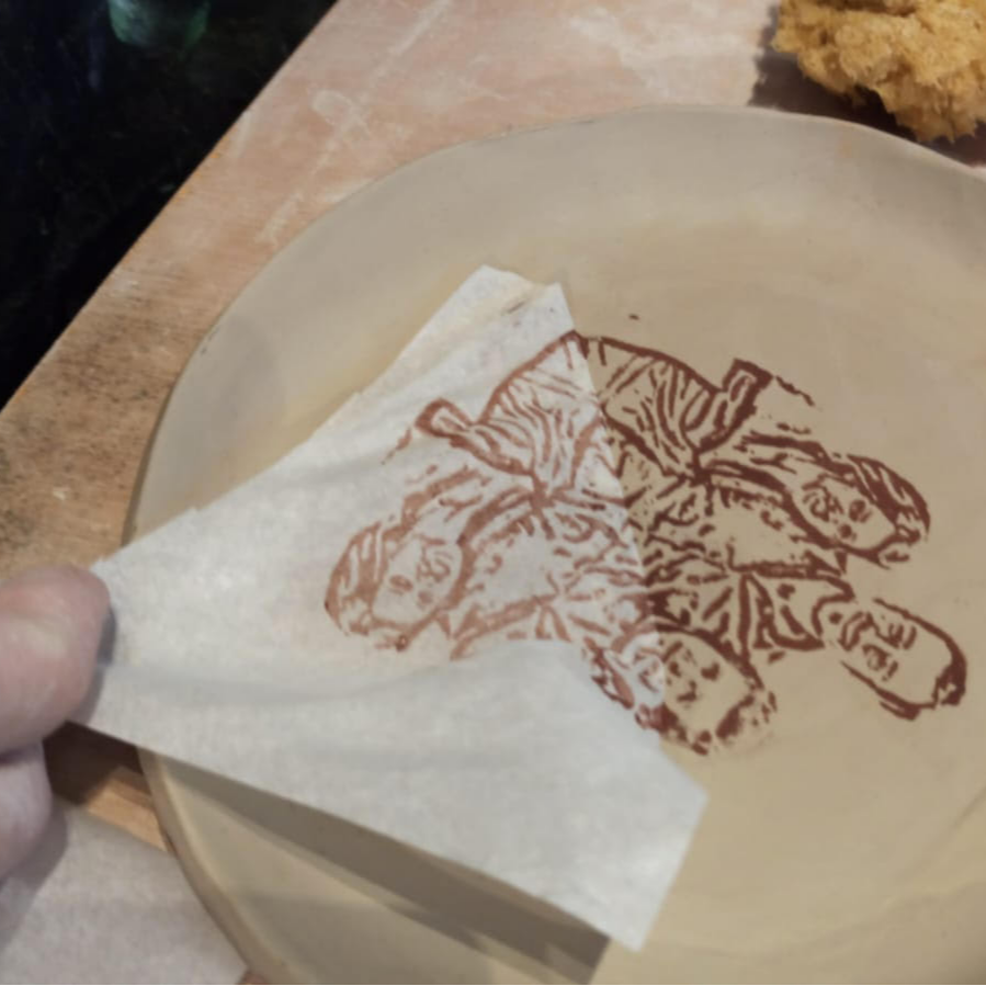 צלחת משלך - סדנת הדפס קרמי