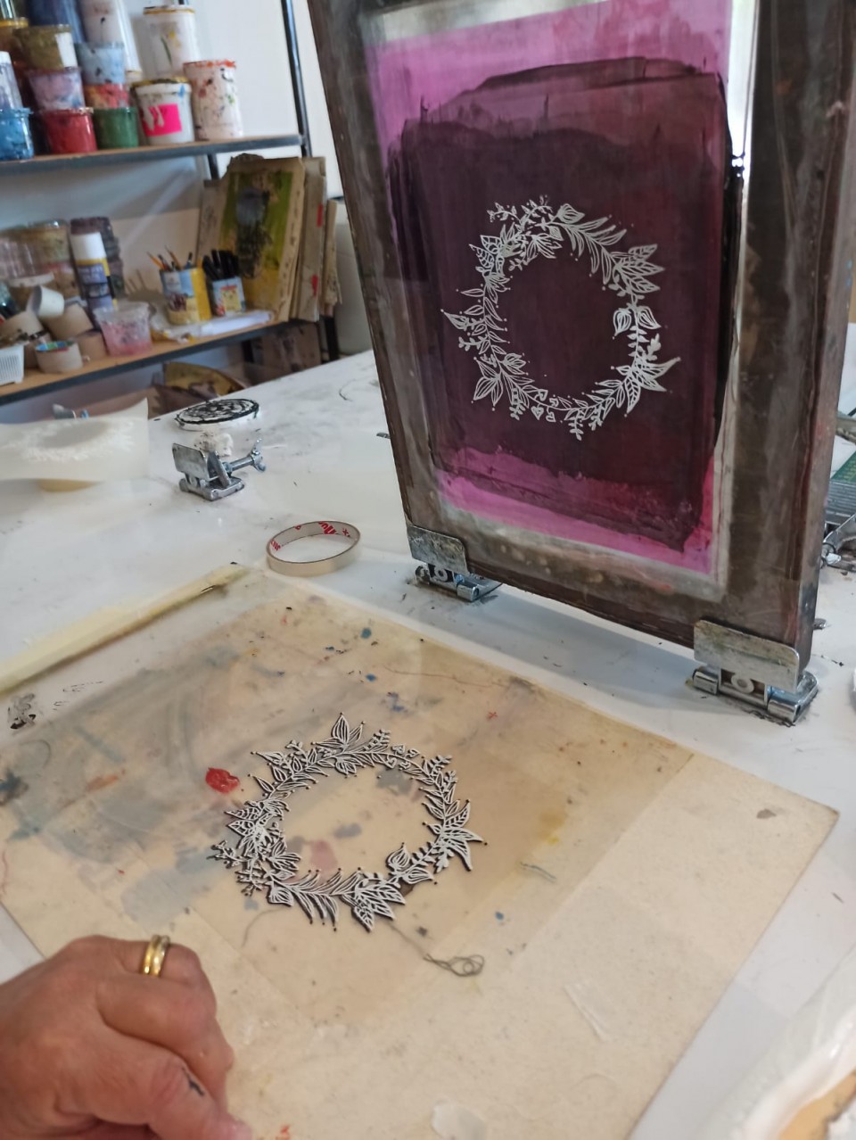 כשאיור הופך להדפס – סדנת הדפס רשת ידני למאיירים